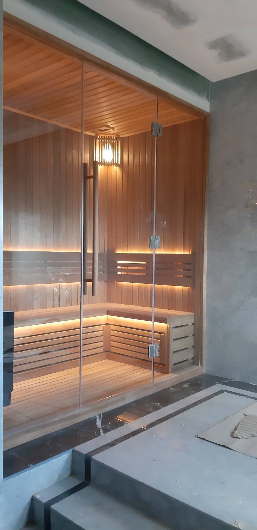 TSR004-ห้องอบซาวน่าTraditional sauna room)ใช้ไม้เทอร์โมเอสเพ็น(Thermo Aspan wood)ติดตั้งไฟ LED strip lightและเตาซาวน่า Tylo Sense Elite